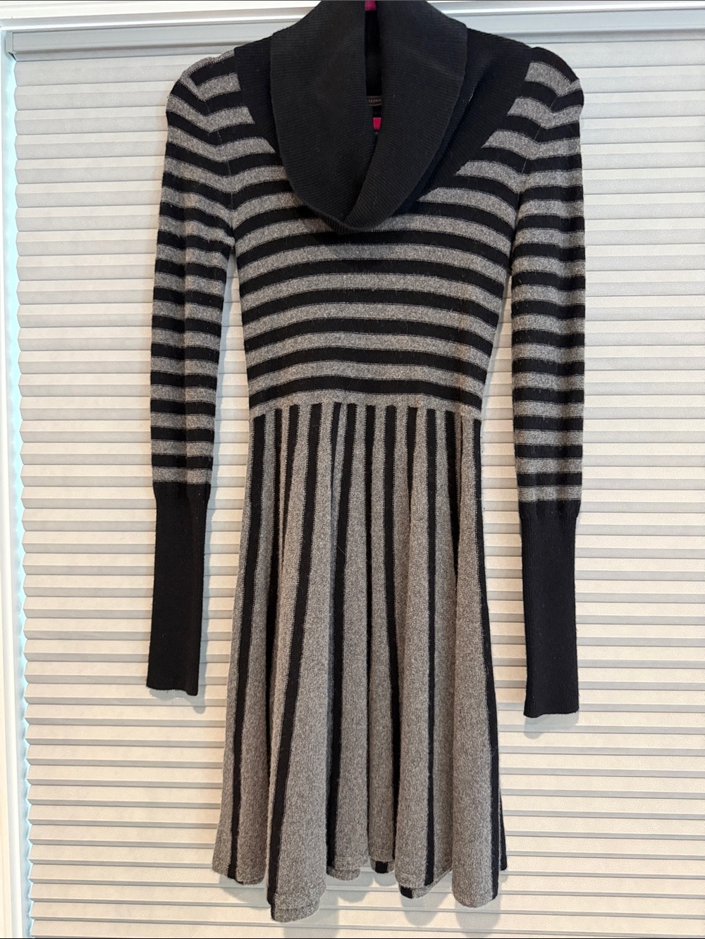 New BCBG Maxazria  Knit Sweater Dress in Black and Gray - size XXS